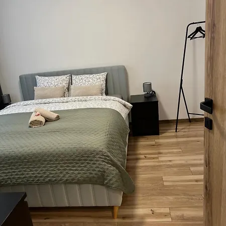 Apartment R&L Svermova - 2 Min Esc, Balcony Bańska Bystrzyca Zewnętrze zdjęcie