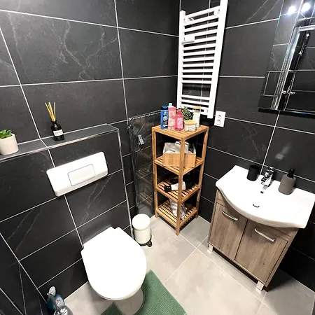 Apartment R&L Svermova - 2 Min Esc, Balcony Bańska Bystrzyca Zewnętrze zdjęcie